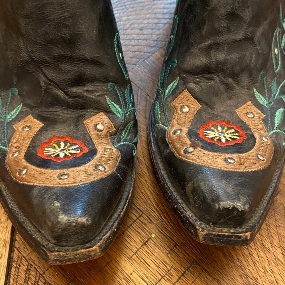 Old Gringo Black and Multicolor Embroidered Heeled Boots - Picture 4 of 5
